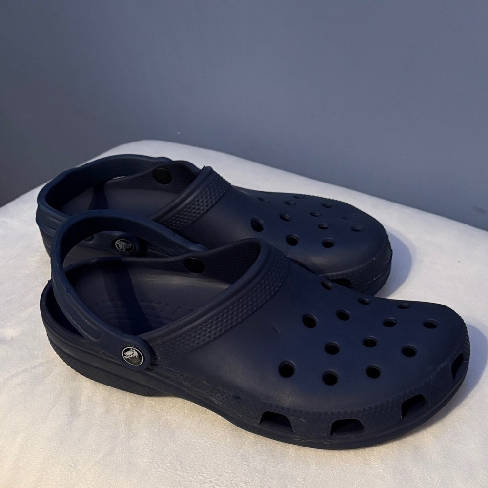 CROCS Men's Navy Classic Clog